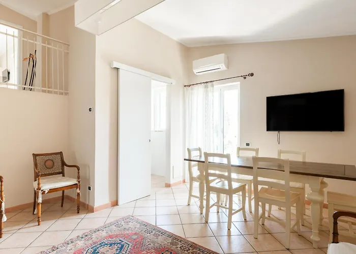 Karina - Luxury Suite, Jacuzzi Pool & Garden Rome Διαμέρισμα *