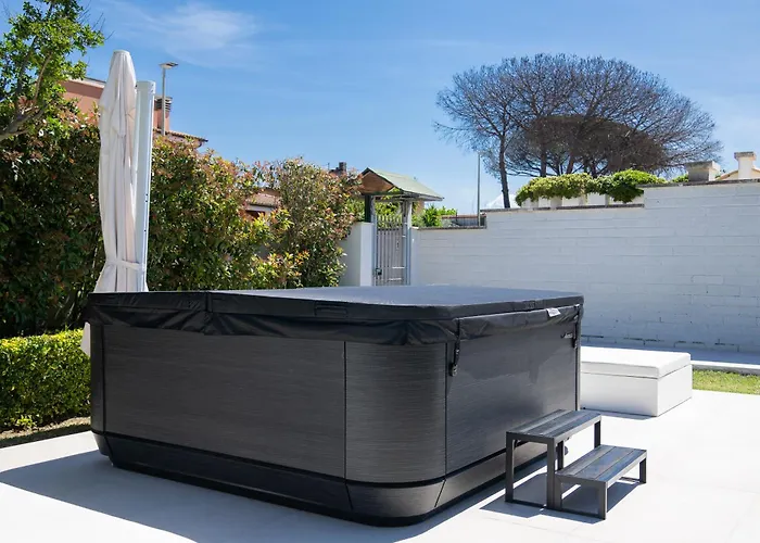 Karina - Luxury Suite, Jacuzzi Pool & Garden Rome Διαμέρισμα
