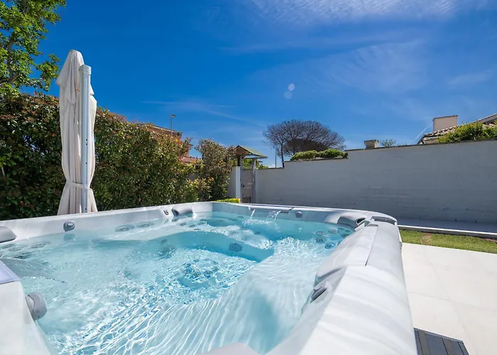 Διαμέρισμα Karina - Luxury Suite, Jacuzzi Pool & Garden Rome