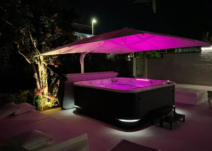 Karina - Luxury Suite, Jacuzzi Pool & Garden Rome Διαμέρισμα Ρώμη