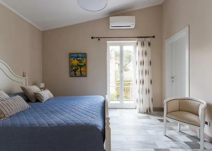 Karina - Luxury Suite, Jacuzzi Pool & Garden Rome Διαμέρισμα