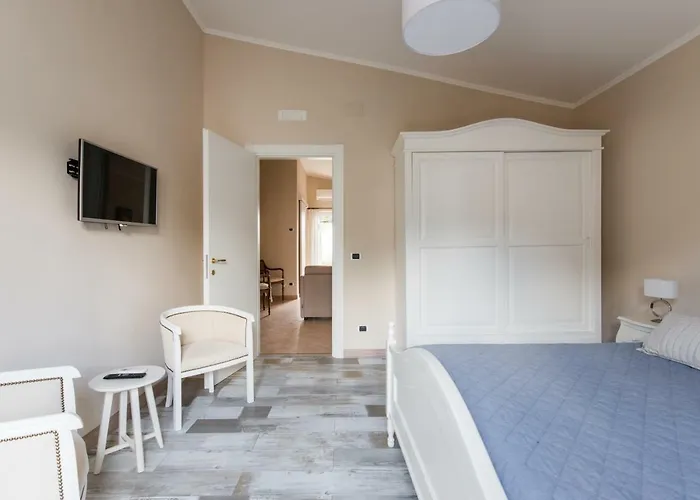Karina - Luxury Suite, Jacuzzi Pool & Garden Rome Ρώμη